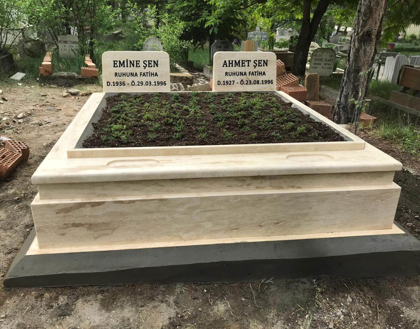 Çift Kişilik Mezarlar